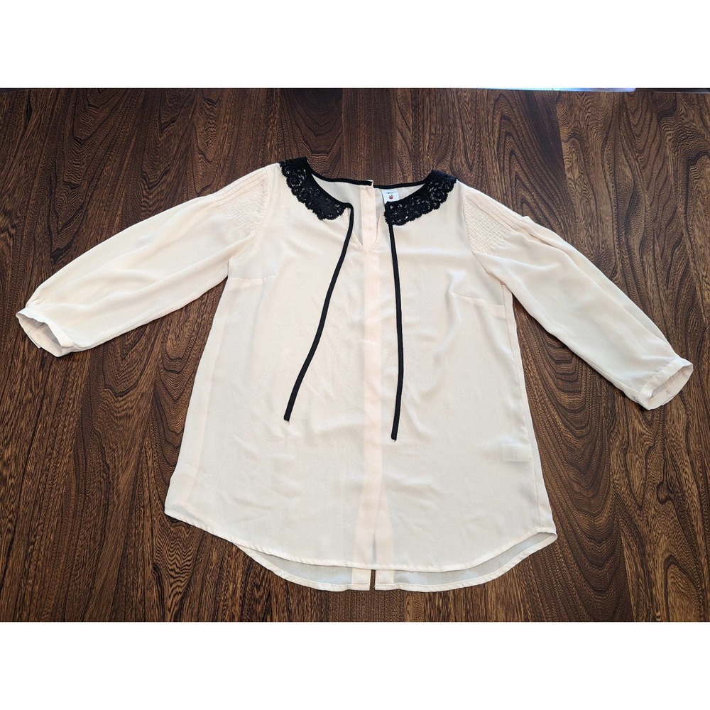 LC Lauren Conrad Disney Snow White Cream Blouse With Peter Pan Collar Size S